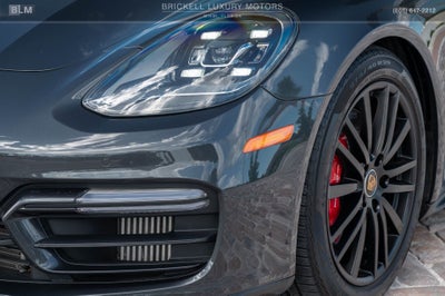 2022 Porsche Panamera GTS