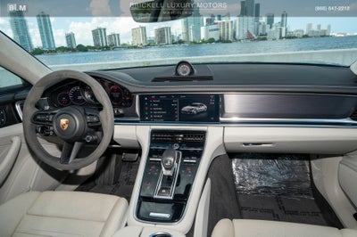 2022 Porsche Panamera GTS