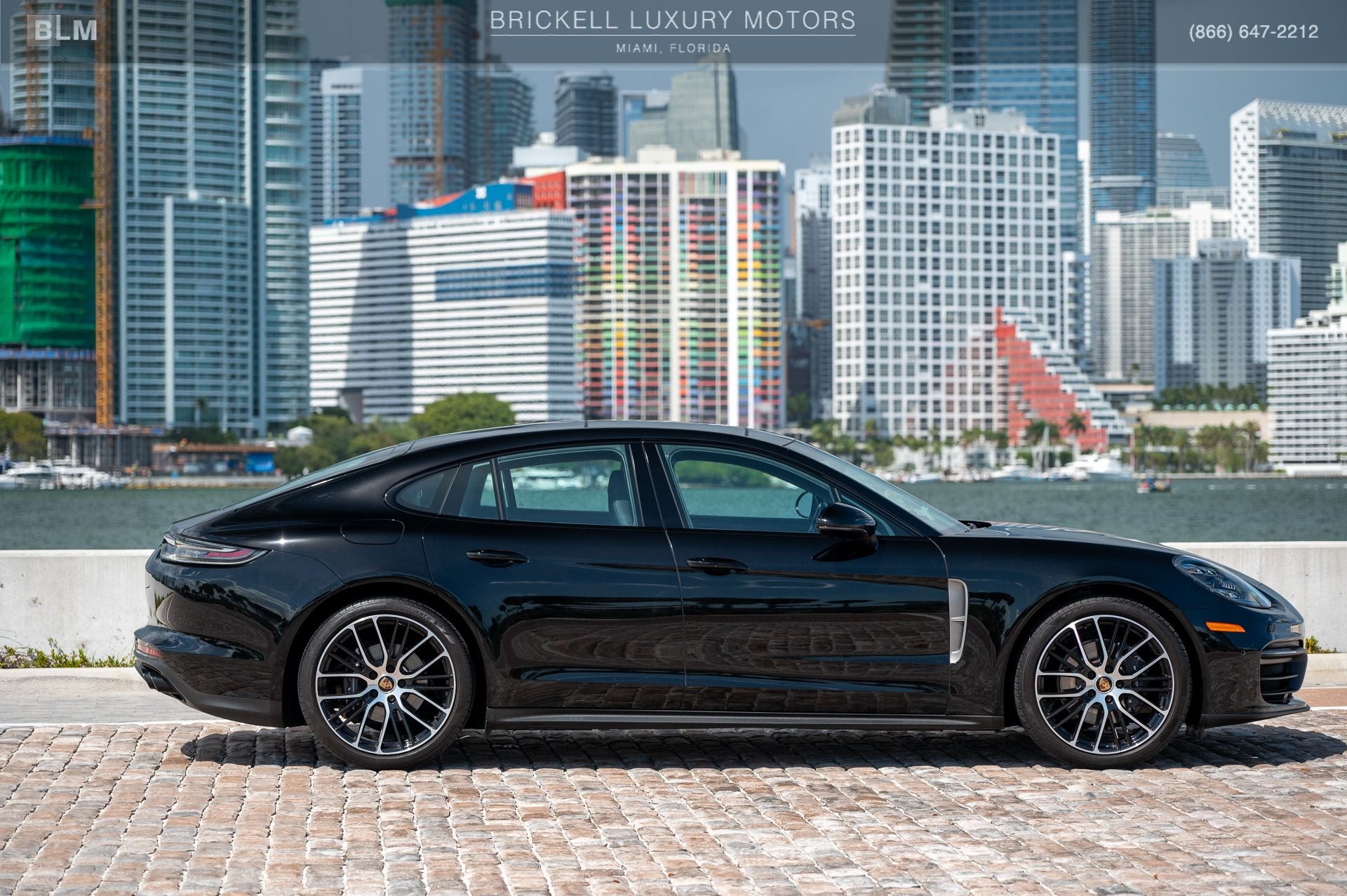 2022 Porsche Panamera 4 Platinum Edition