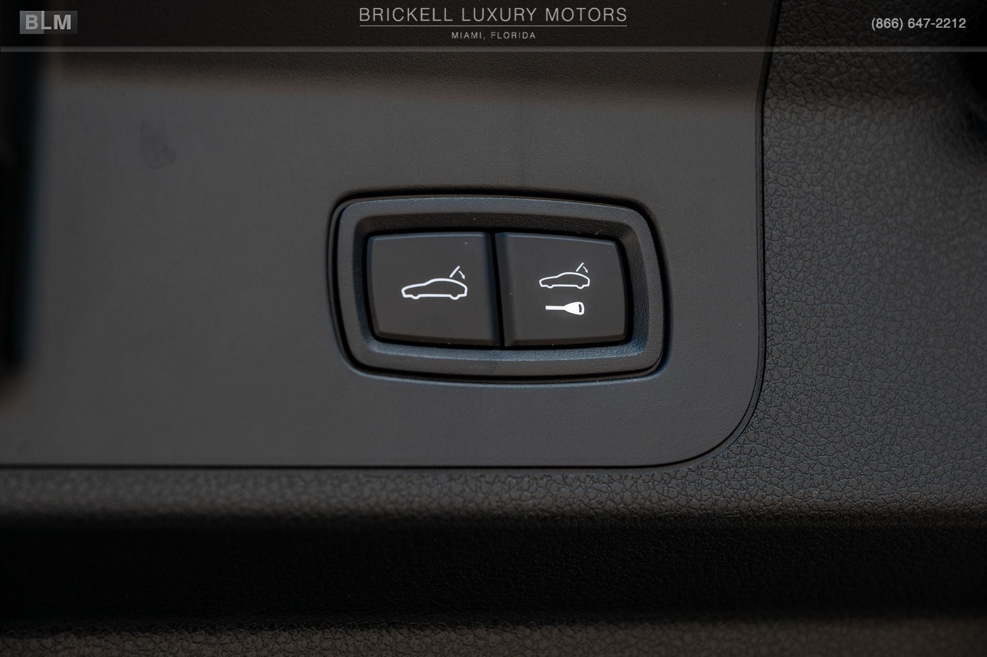 2022 Porsche Panamera 4 Platinum Edition