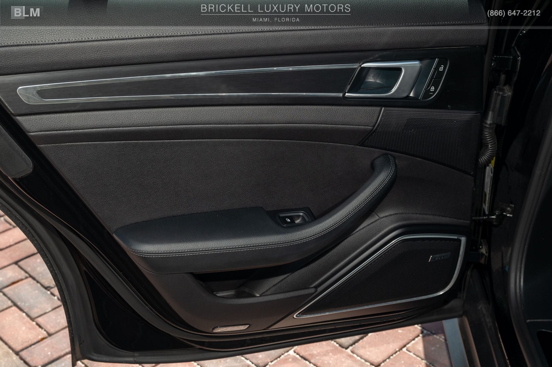 2022 Porsche Panamera 4 Platinum Edition