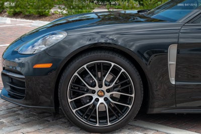 2022 Porsche Panamera 4 Platinum Edition