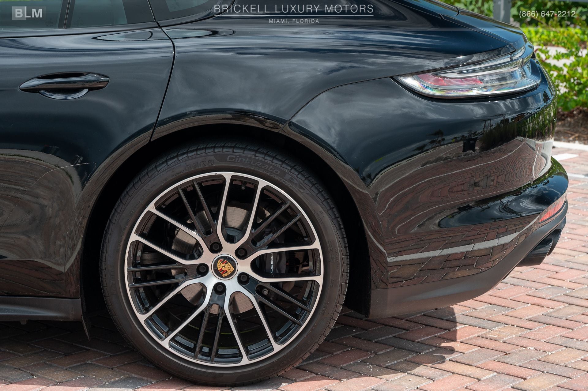 2022 Porsche Panamera 4 Platinum Edition