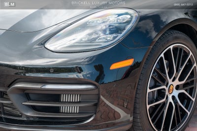 2022 Porsche Panamera 4 Platinum Edition