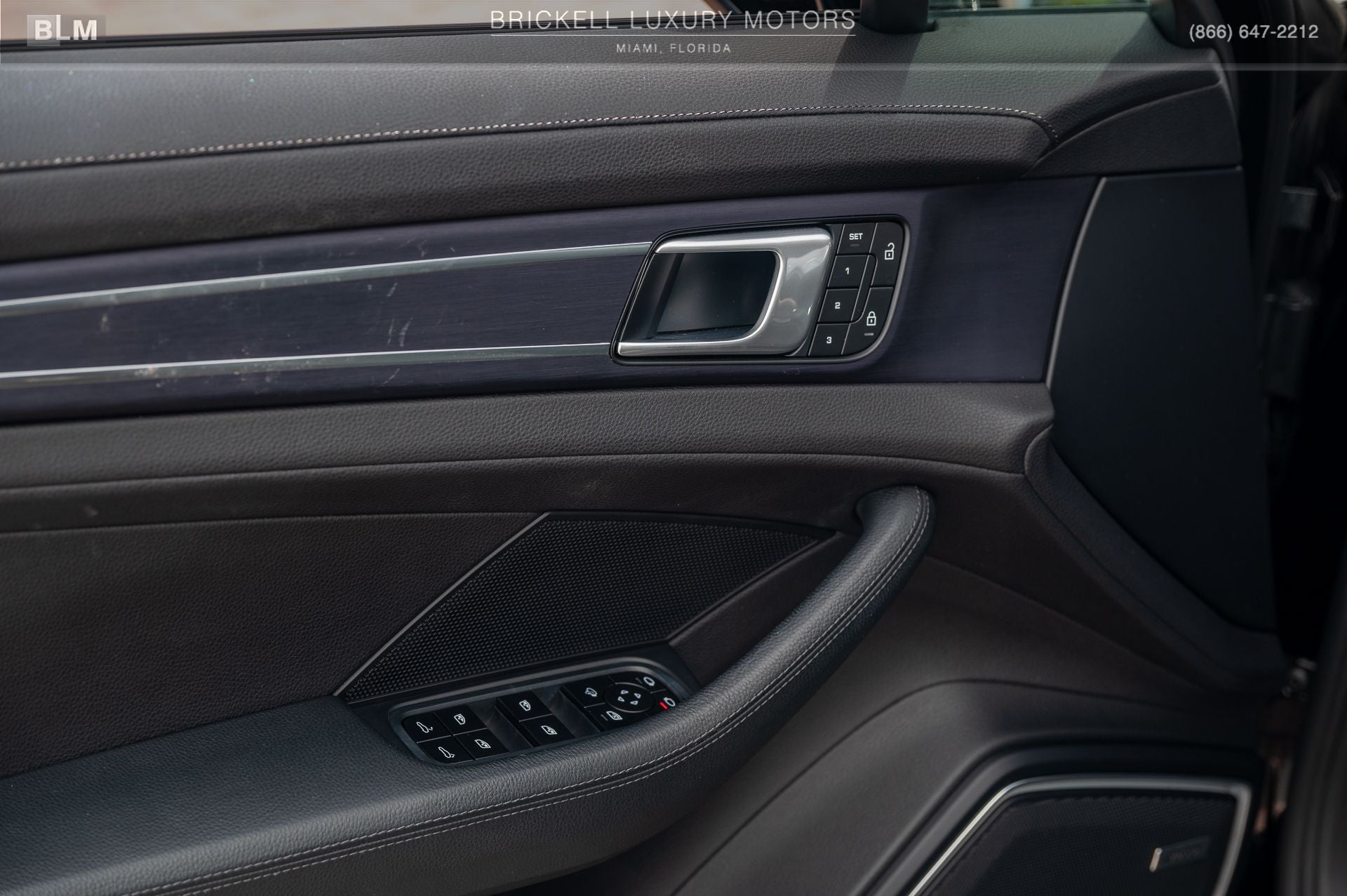 2022 Porsche Panamera 4 Platinum Edition