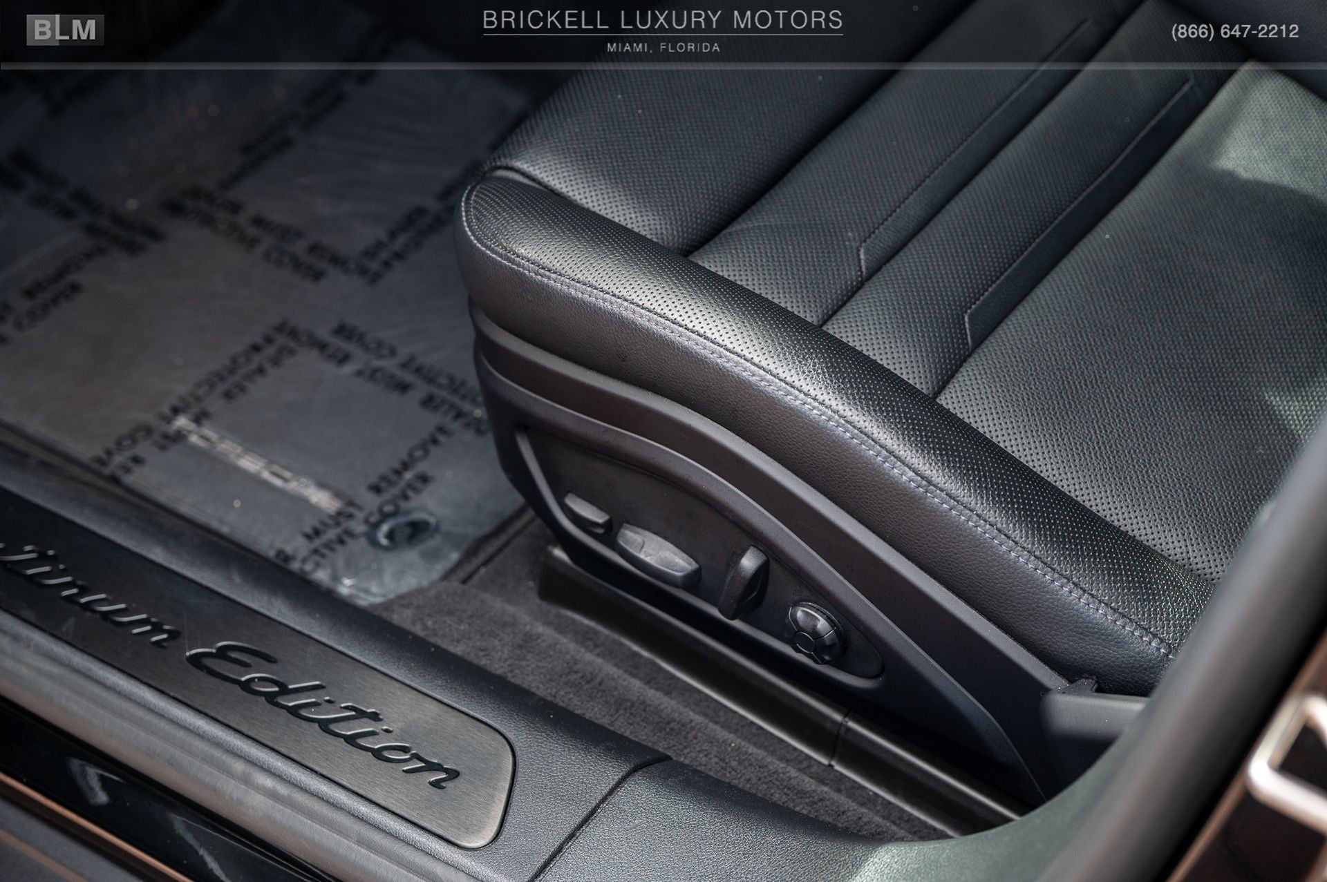 2022 Porsche Panamera 4 Platinum Edition