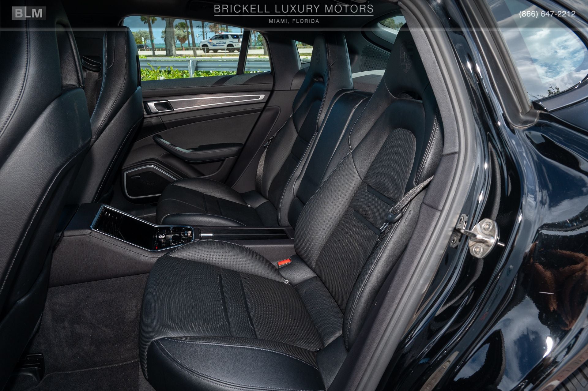 2022 Porsche Panamera 4 Platinum Edition