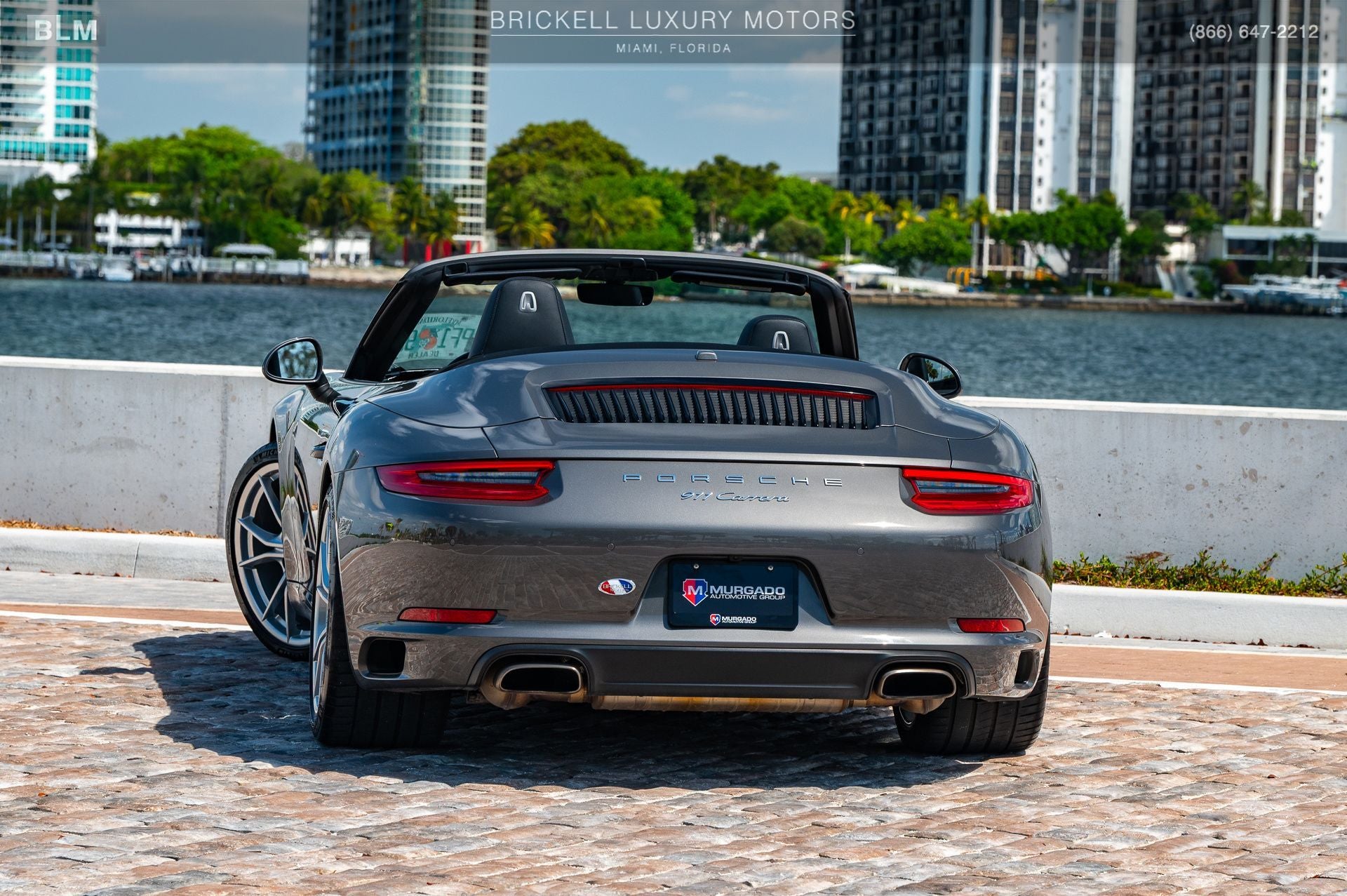 2018 Porsche 911 Carrera