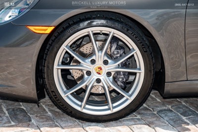 2018 Porsche 911 Carrera