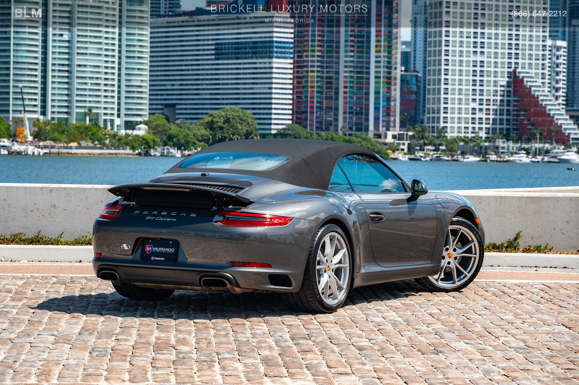 2018 Porsche 911 Carrera