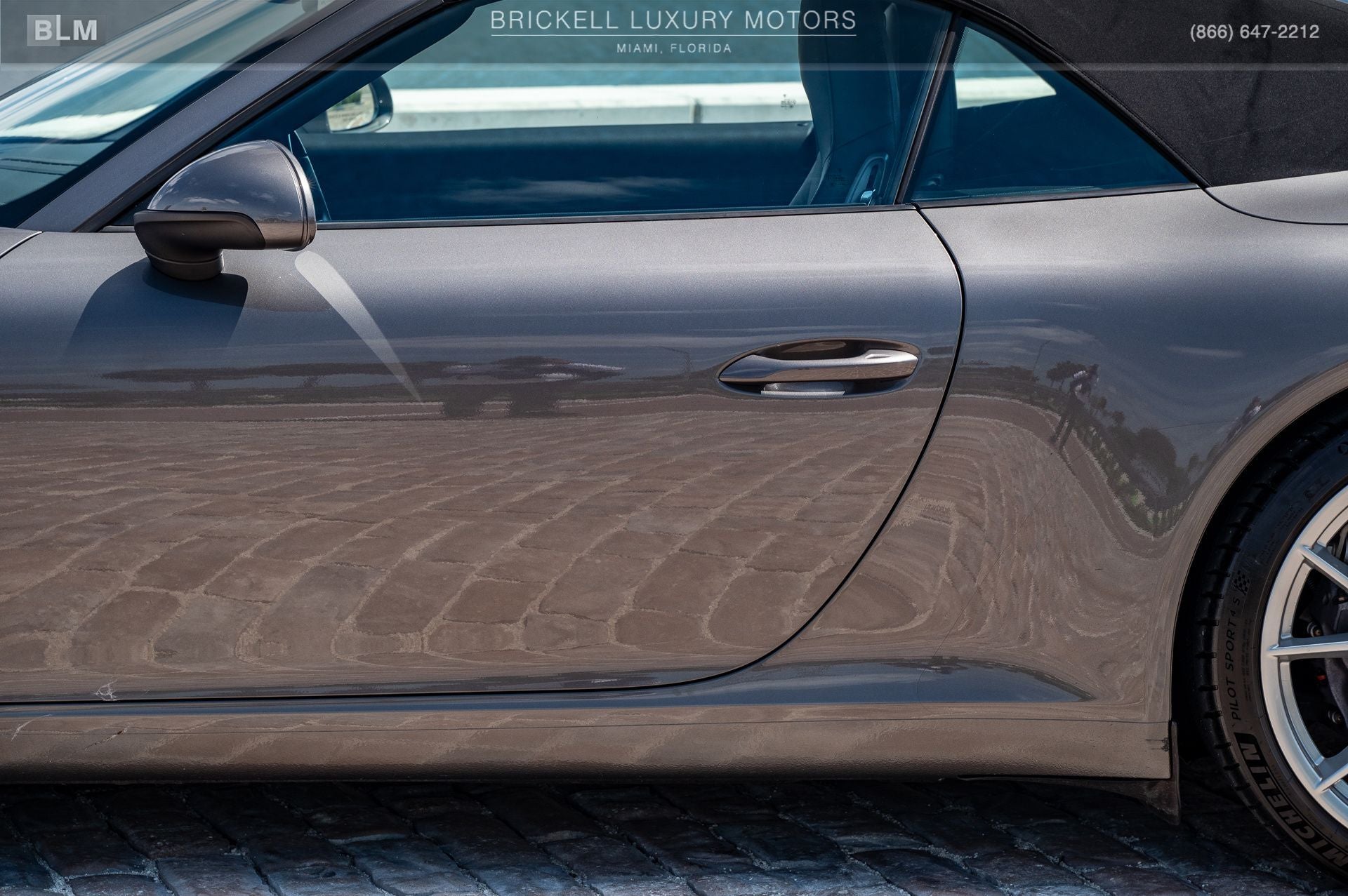 2018 Porsche 911 Carrera