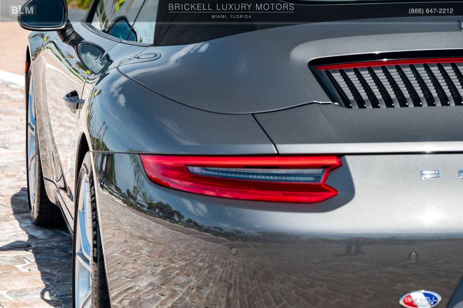 2018 Porsche 911 Carrera