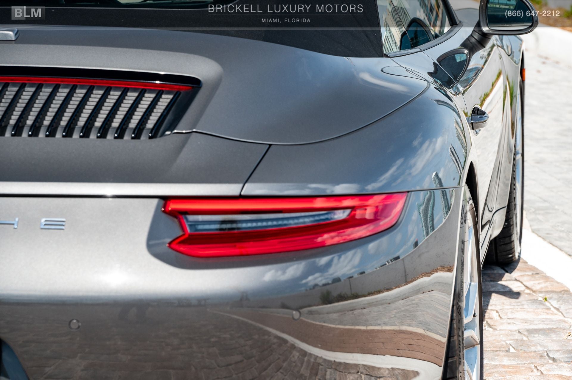 2018 Porsche 911 Carrera