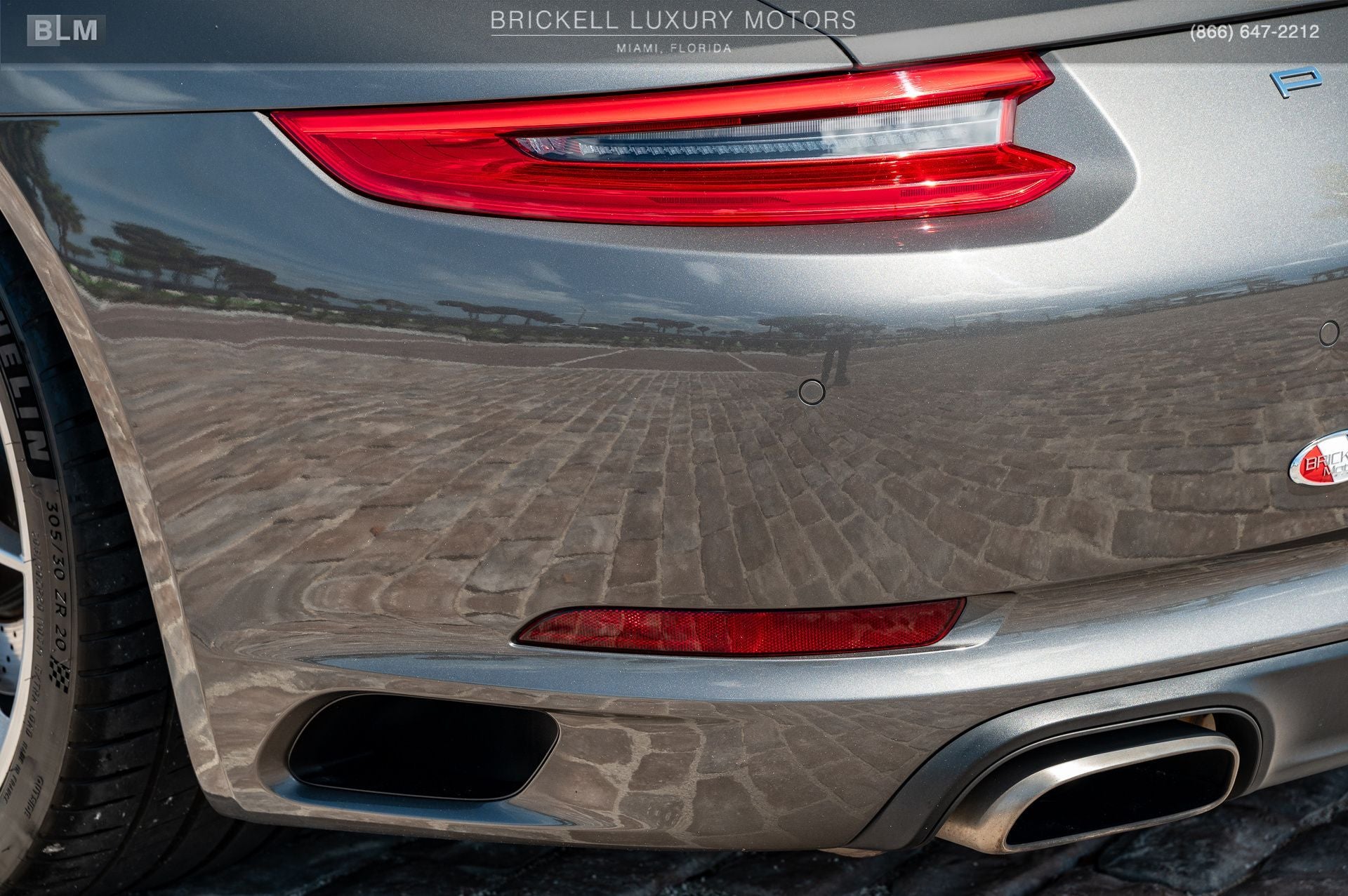 2018 Porsche 911 Carrera