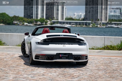 2020 Porsche 911 Carrera
