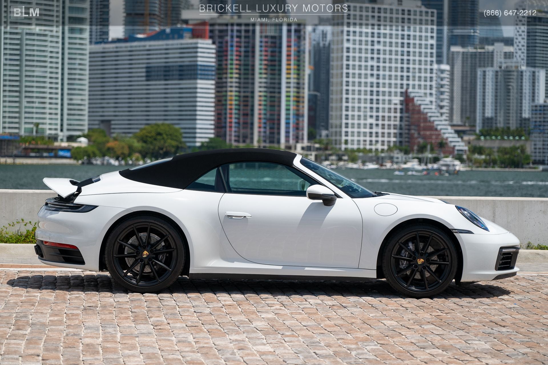 2020 Porsche 911 Carrera