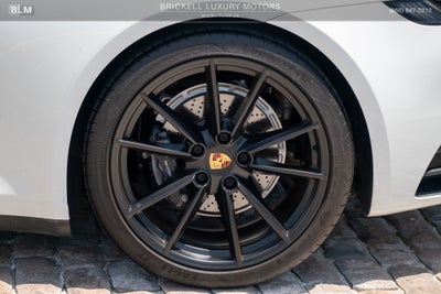 2020 Porsche 911 Carrera