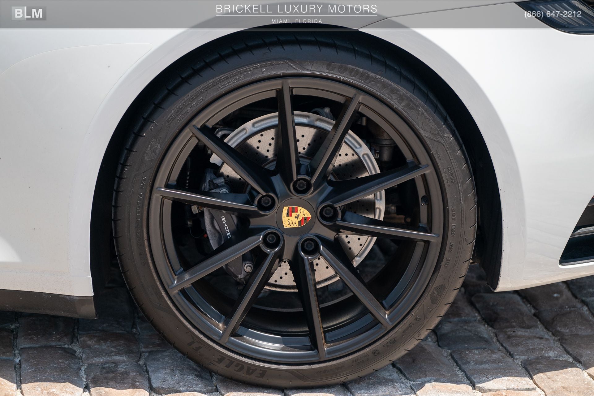 2020 Porsche 911 Carrera