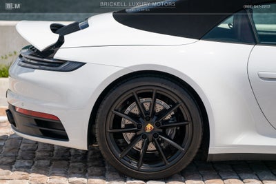 2020 Porsche 911 Carrera