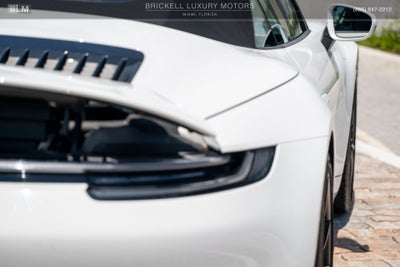 2020 Porsche 911 Carrera