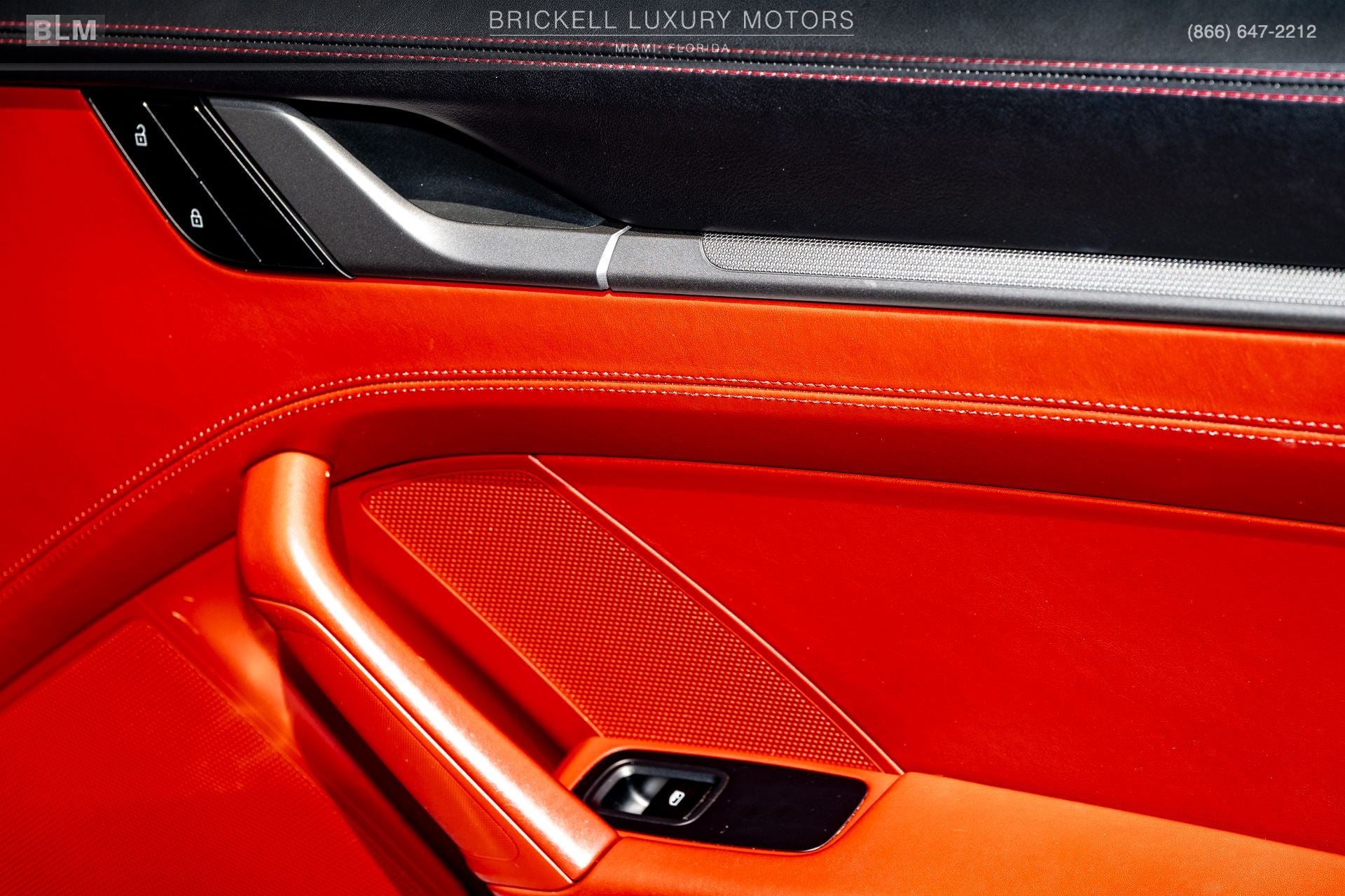 2020 Porsche 911 Carrera