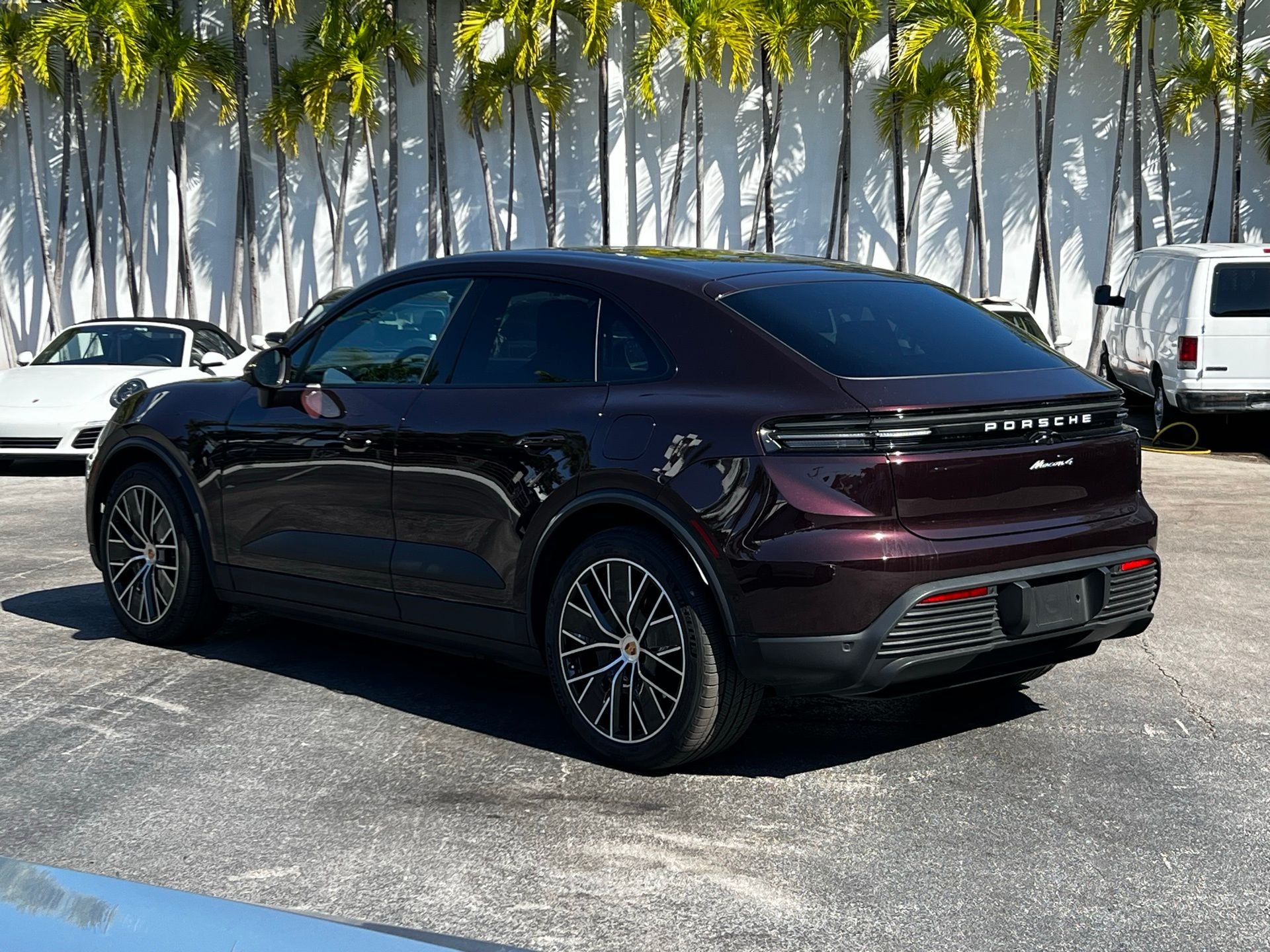 2025 Porsche Macan Electric 4