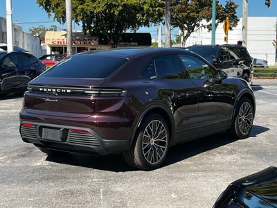 2025 Porsche Macan Electric 4