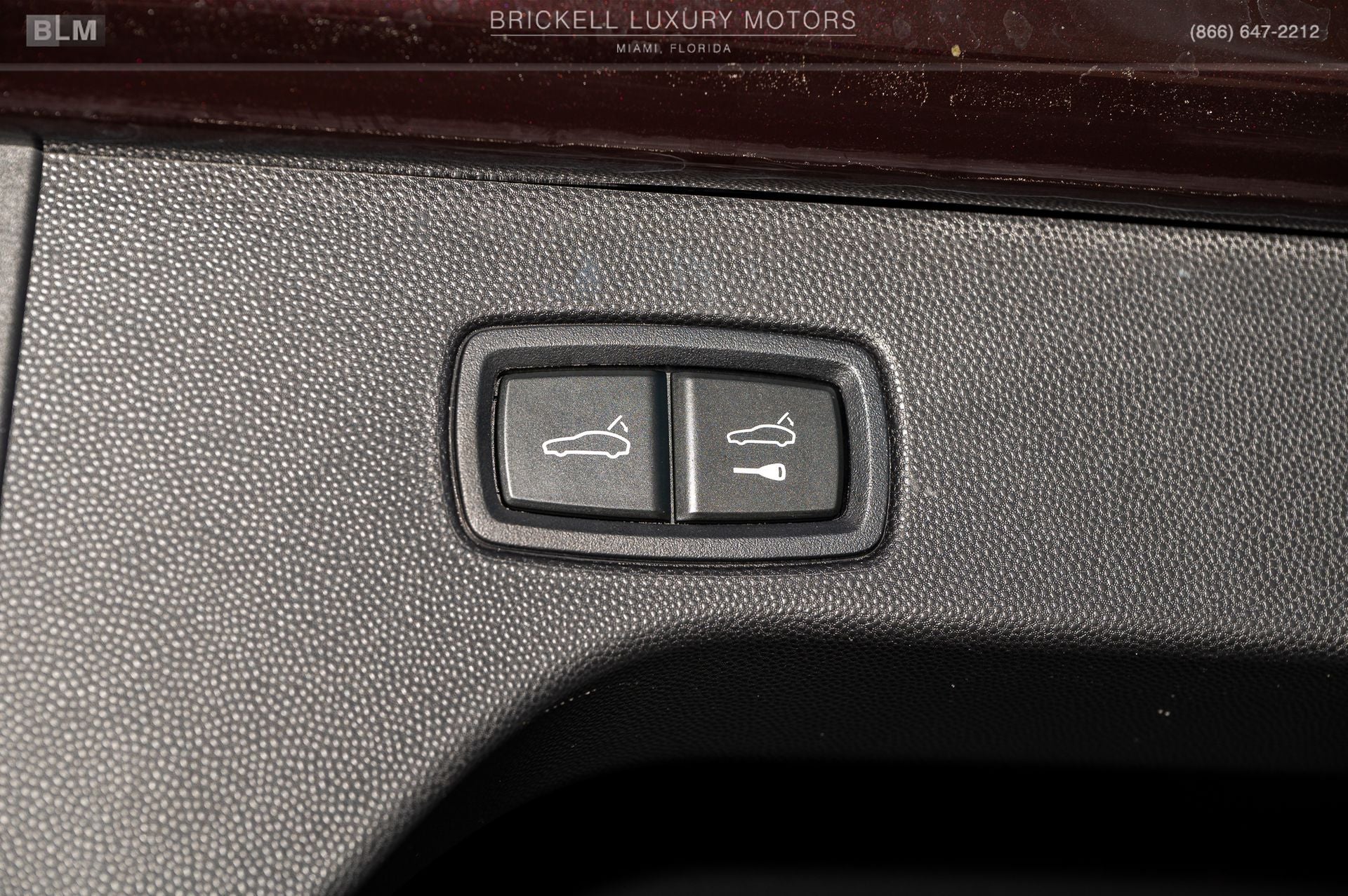 2025 Porsche Macan Electric 4