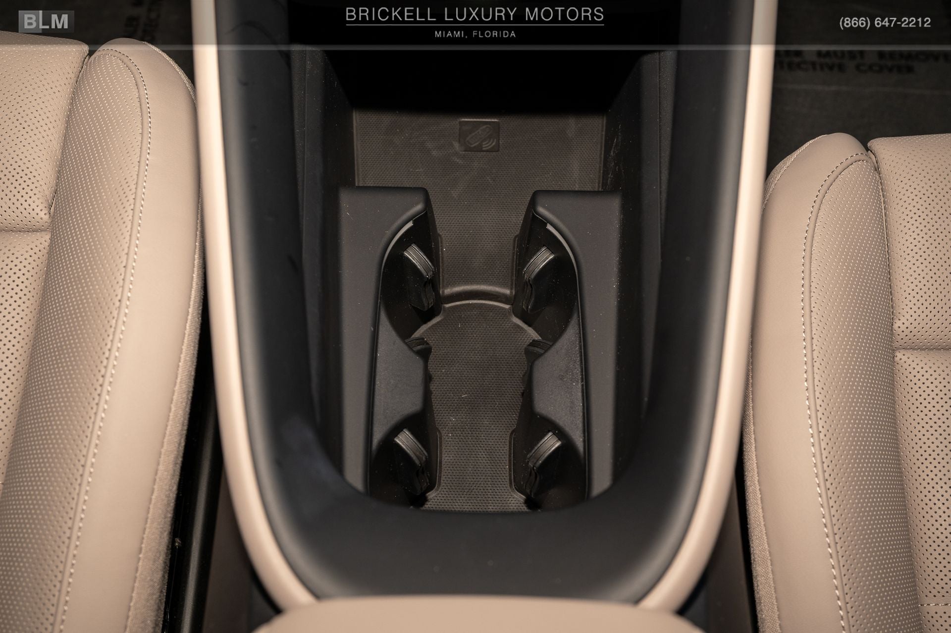 2025 Porsche Macan Electric 4