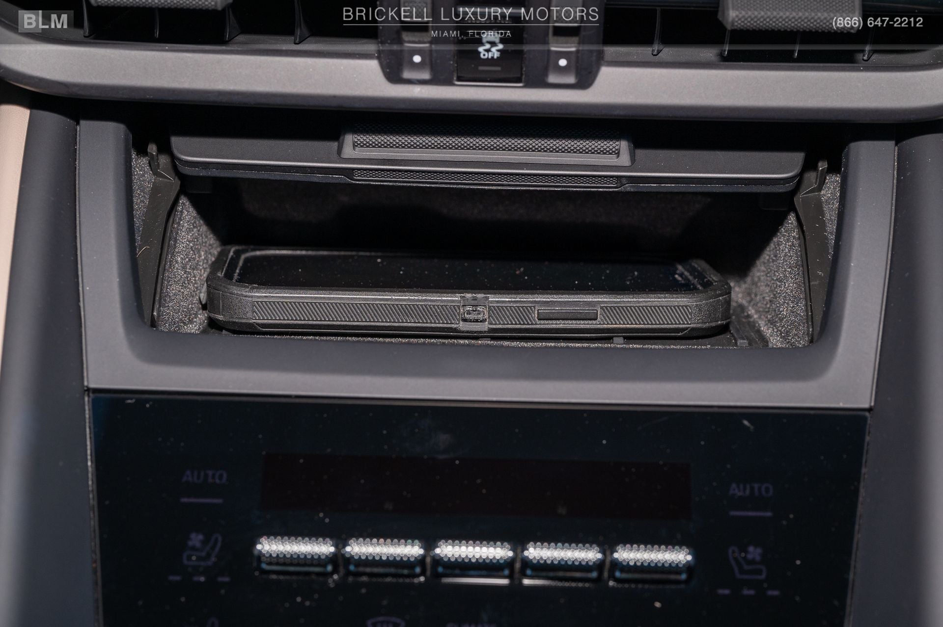 2025 Porsche Macan Electric 4