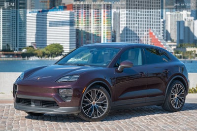 2025 Porsche Macan Electric 4