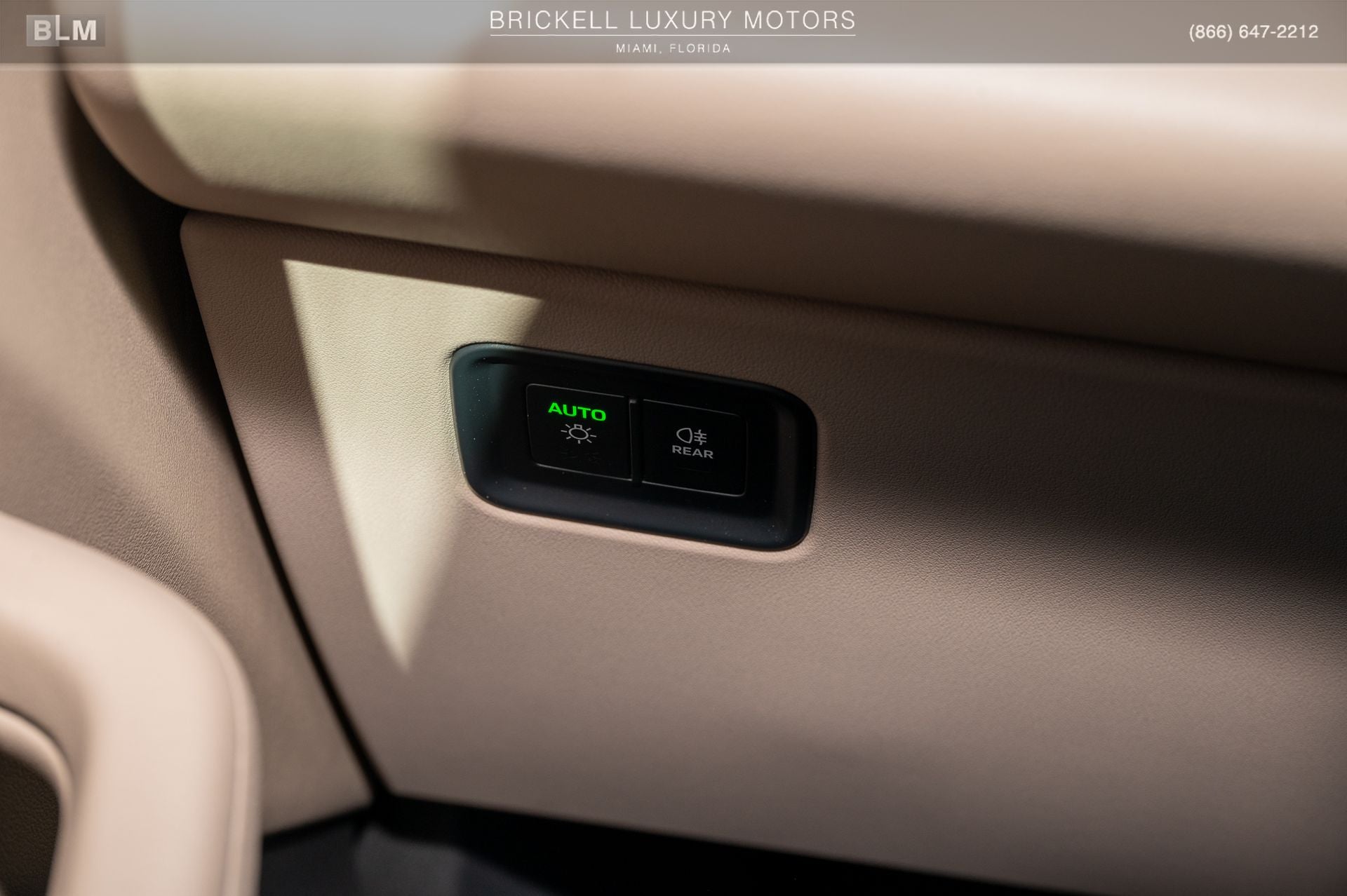 2025 Porsche Macan Electric 4