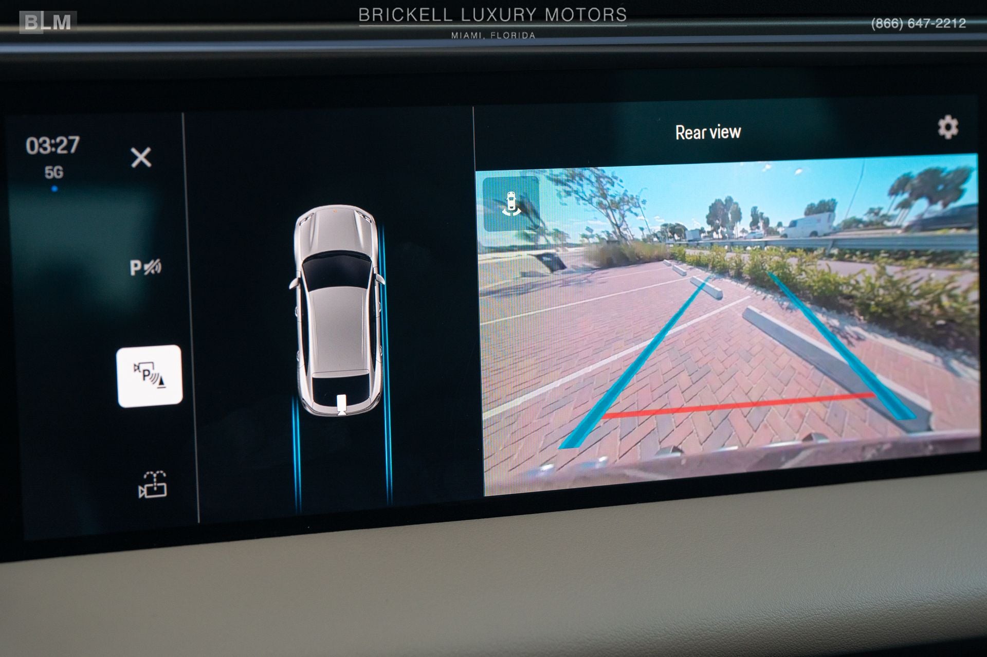 2025 Porsche Macan Electric 4