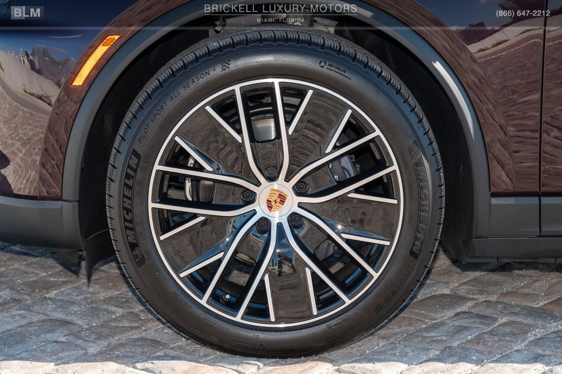 2025 Porsche Macan Electric 4