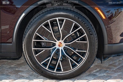 2025 Porsche Macan Electric 4