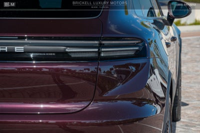 2025 Porsche Macan Electric 4