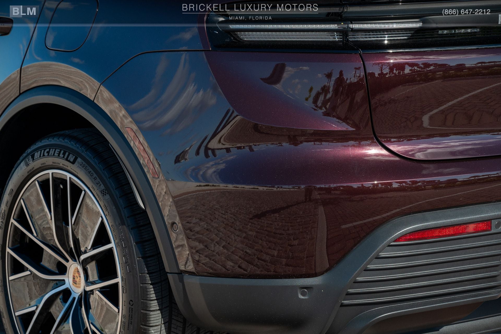 2025 Porsche Macan Electric 4