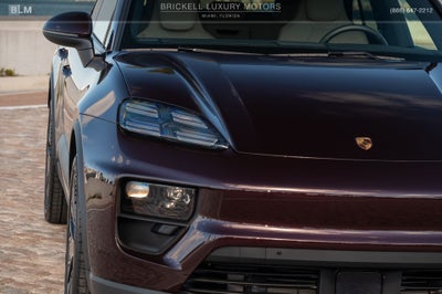 2025 Porsche Macan Electric 4