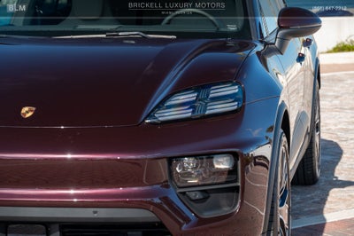 2025 Porsche Macan Electric 4