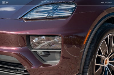 2025 Porsche Macan Electric 4