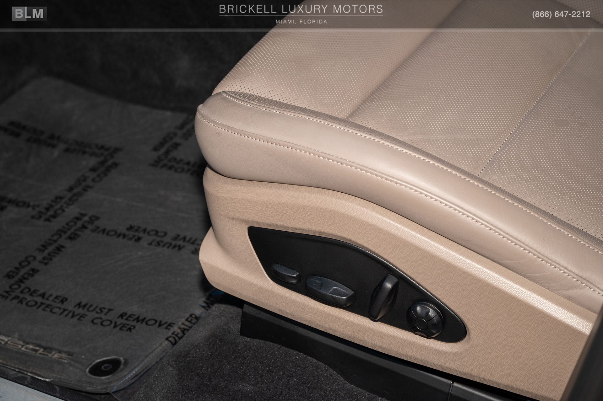 2025 Porsche Macan Electric 4