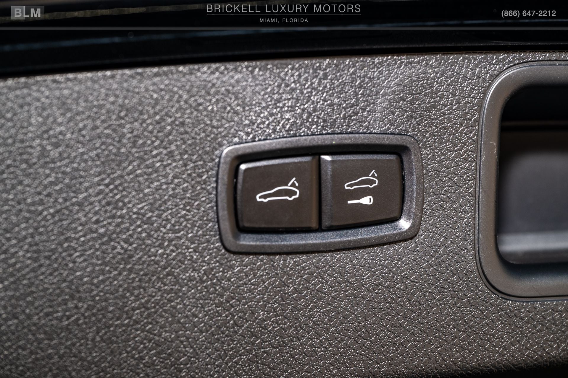 2022 Porsche Macan S