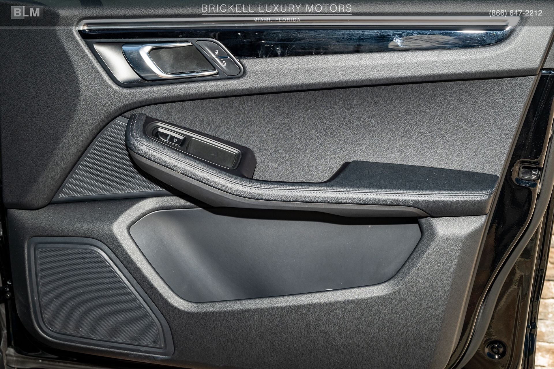 2022 Porsche Macan S