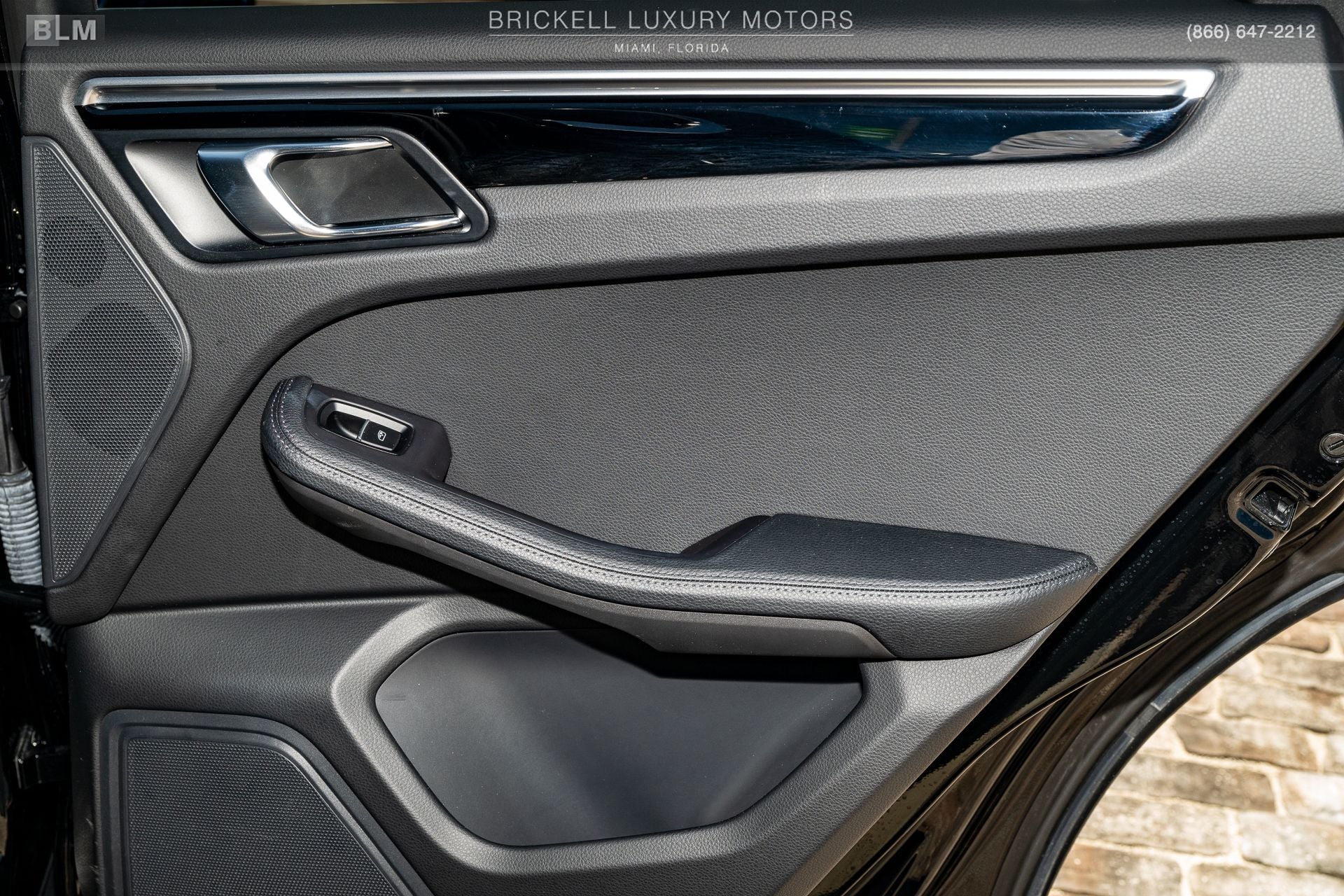 2022 Porsche Macan S