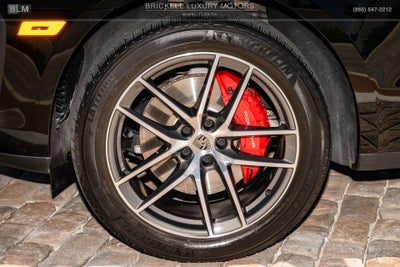 2022 Porsche Macan S