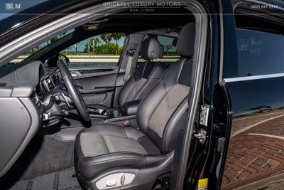 2022 Porsche Macan S