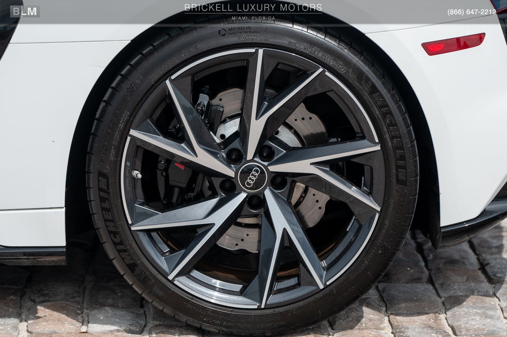 2023 Audi R8 V10 performance