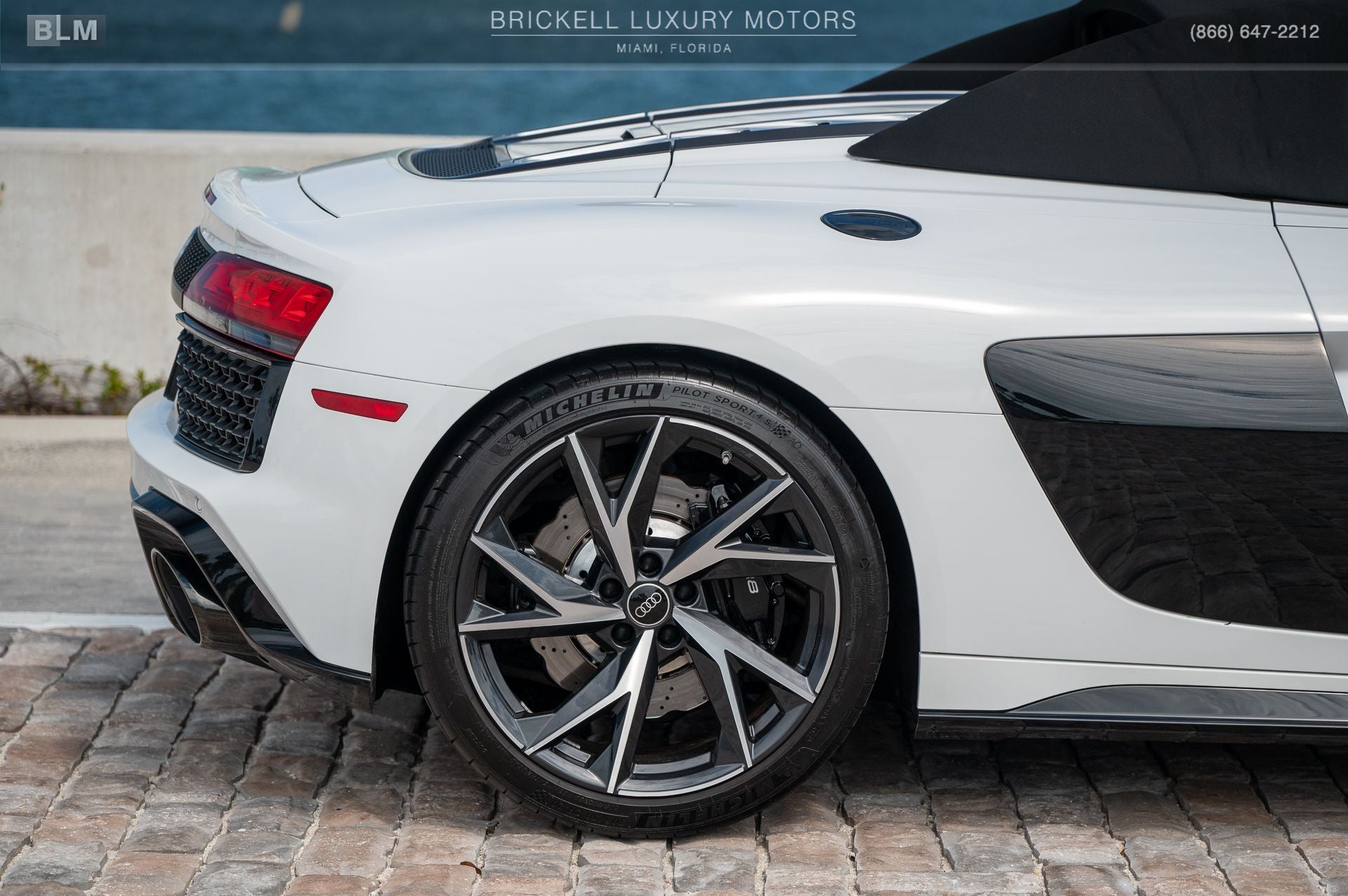 2023 Audi R8 V10 performance