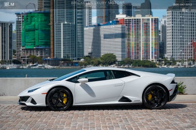 2020 Lamborghini Huracan EVO Base
