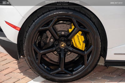 2020 Lamborghini Huracan EVO Base